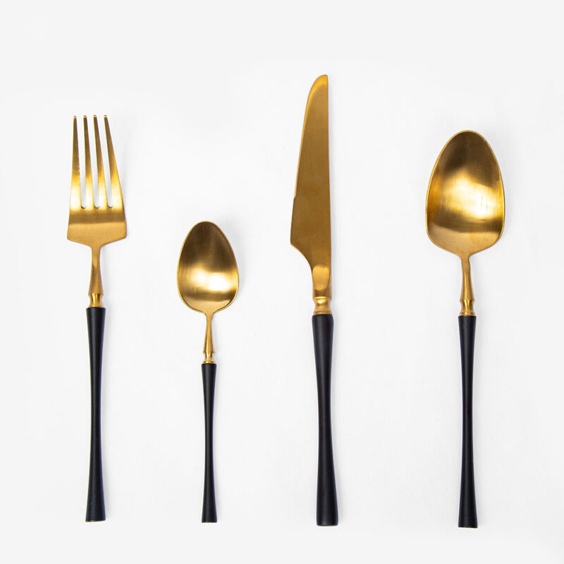 Cutlery-set-Black-and-Gold-party-rental-products-lux-and-lavish-luxandlavish-event-rentals-miami